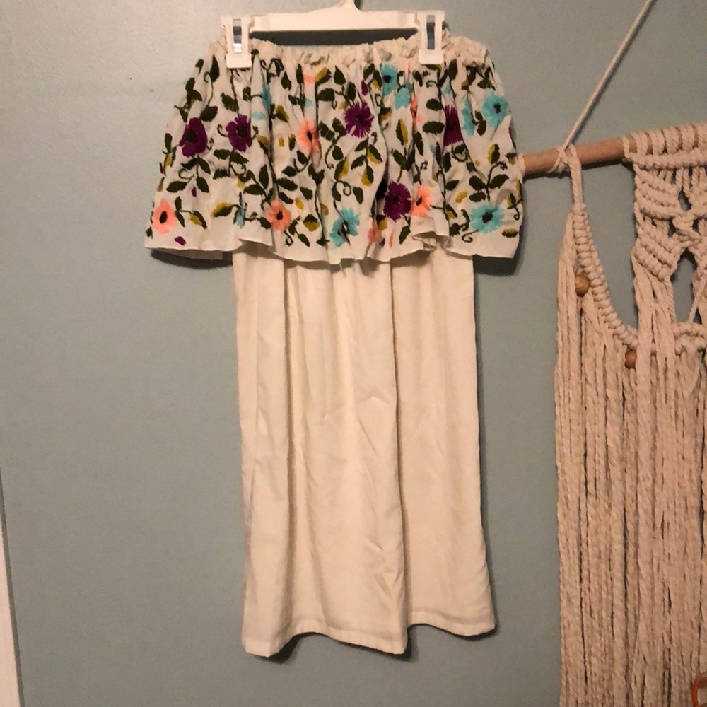 strapless dress